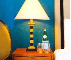 Hotel Alpine Inn and Suites