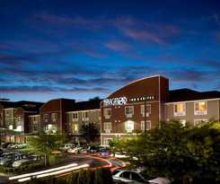 Best Western Plus Navigator Inn & Suites