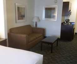 Holiday Inn Express & Suites Canton