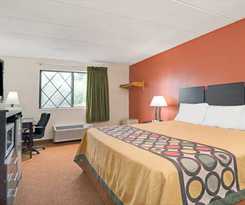 Super 8 By Wyndham Stamford/new York City Area