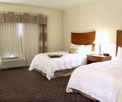 Hampton Inn & Suites Chesapeake-square Mall