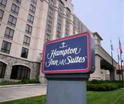Hampton Inn & Suites Country Club Plaza