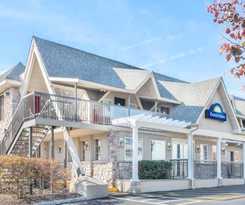 Days Inn By Wyndham Springfield/phil.intl Airport