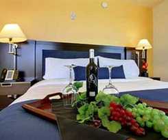 Hotel University Plaza Waterfront