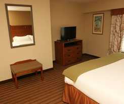Holiday Inn Express & Suites Donegal