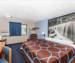 Hotel Super 8 By Wyndham Manhattan Ks