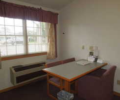 Motel Colonial Manor