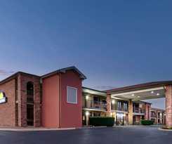 Days Inn By Wyndham New Market Battlefield