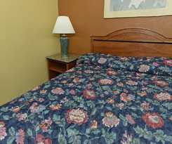 Hotel Days Inn and Suites By Wyndham Kalamazoo