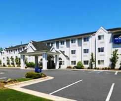 Hotel Sleep Inn and Suites