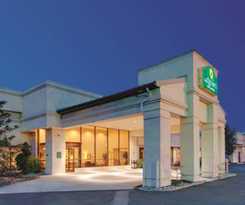 Ramada by Wyndham Fairfield NJ