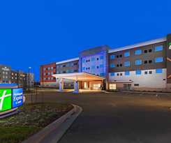Holiday Inn Express and Suites Lenexa - Overland Park Area, An Ihg