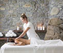 Bill and Coo Suites and Lounge