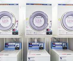 Livemax Ueno-ekimae
