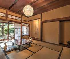 Ryokan Historical Hostel K's House Ito Onsen