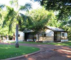 Hotel Ivanhoe Village Caravan Resort