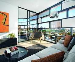Akom Prahran