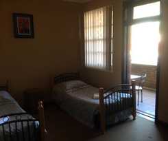  Belmore Hotel Maitland