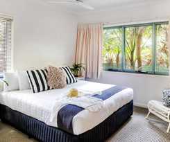 Hotel Pinetrees Lodge