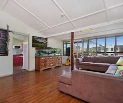 Gladstone Backpackers