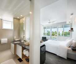 Heart and Gallery Whitsundays