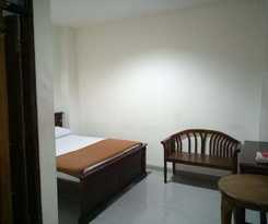 Hotel Reddoorz @ Raya Ngagel 2