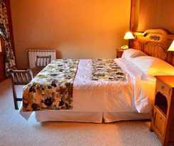 Hotel Dos Bahias Lake Resort