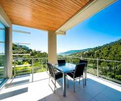 Airlie Summit Apartments