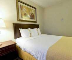 Hotel Holiday Inn and Suites Lloydminster, An Ihg