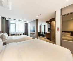 Hotel Cs Premier