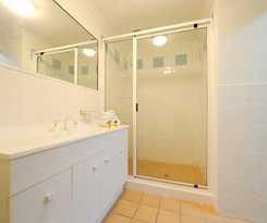 Hotel At Beach Court Holiday Villas