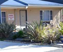 Motel Edward Parry and Apartments