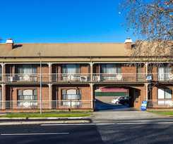 Albury Townhouse