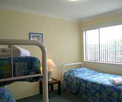 Hotel Seashells Beachfront Resort