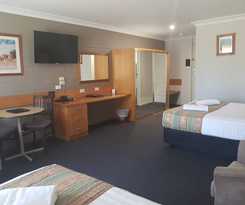 Hotel Hilltops Retreat Motor Inn