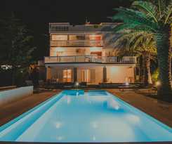Pool Apartments Galeb