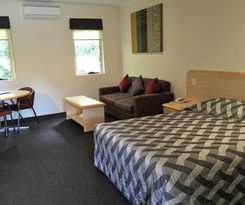 Hotel Red Bridge Motor Inn