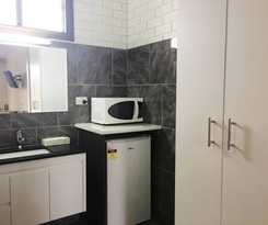 Hotel Statesman Motor Inn