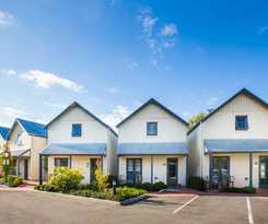 Hotel The Haus Studio Apartments