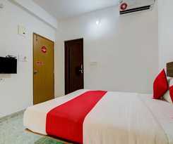 Hotel Oyo 15695 Varcity Comforts