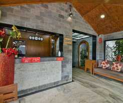 Oyo 4977 Kristal Sands Beach Resort
