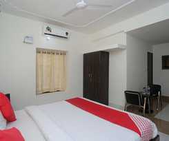 Hotel Oyo 18301 A-one