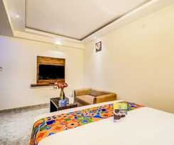 Hotel Fabhotel Rejoice Gateway