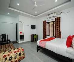 Hotel Oyo 14270 Marottickal Residency
