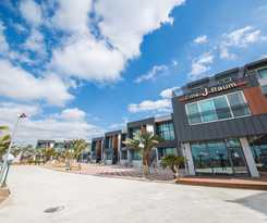 Hotel J Raum
