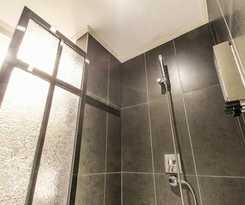 Hotel 2.4
