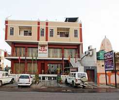 Hotel S R Palace