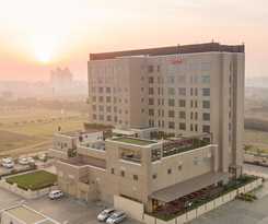 Hotel Courtyard By Marriott Surat