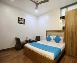 Oyo 9230 Royal Brooks