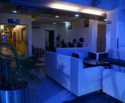 Hotel Oyo 9580 Garnet Inn